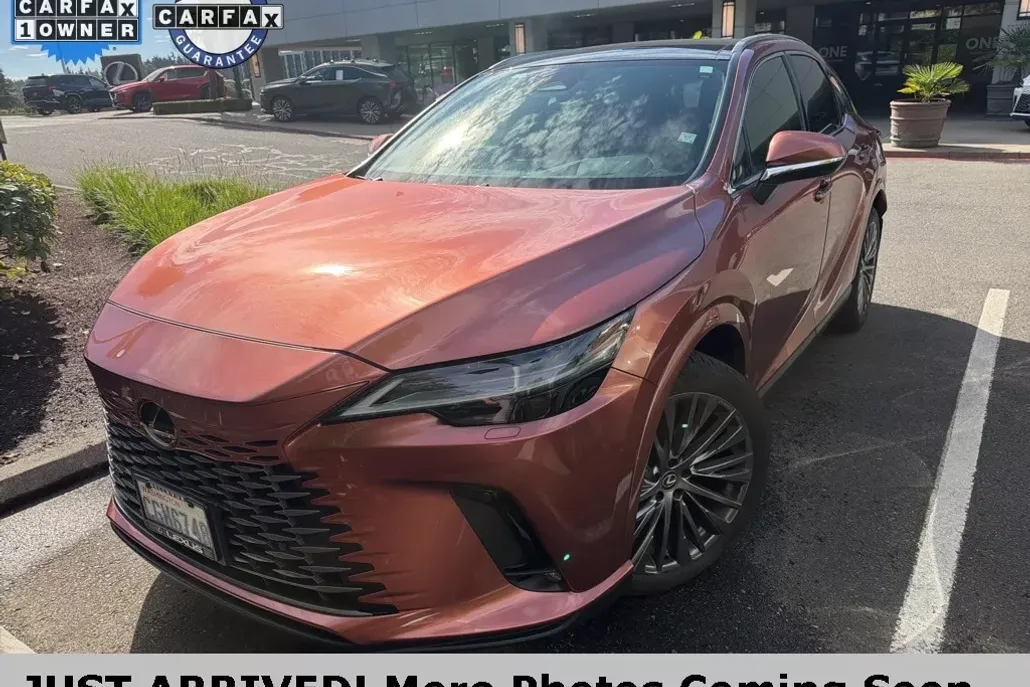 2023 Lexus RX 350h Luxury photo 1