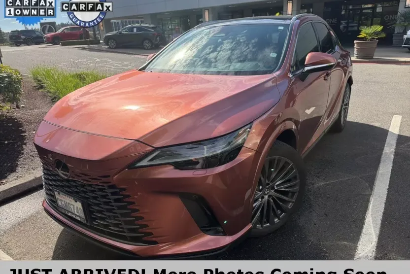 2023 Lexus RX 350h Luxury photo 1