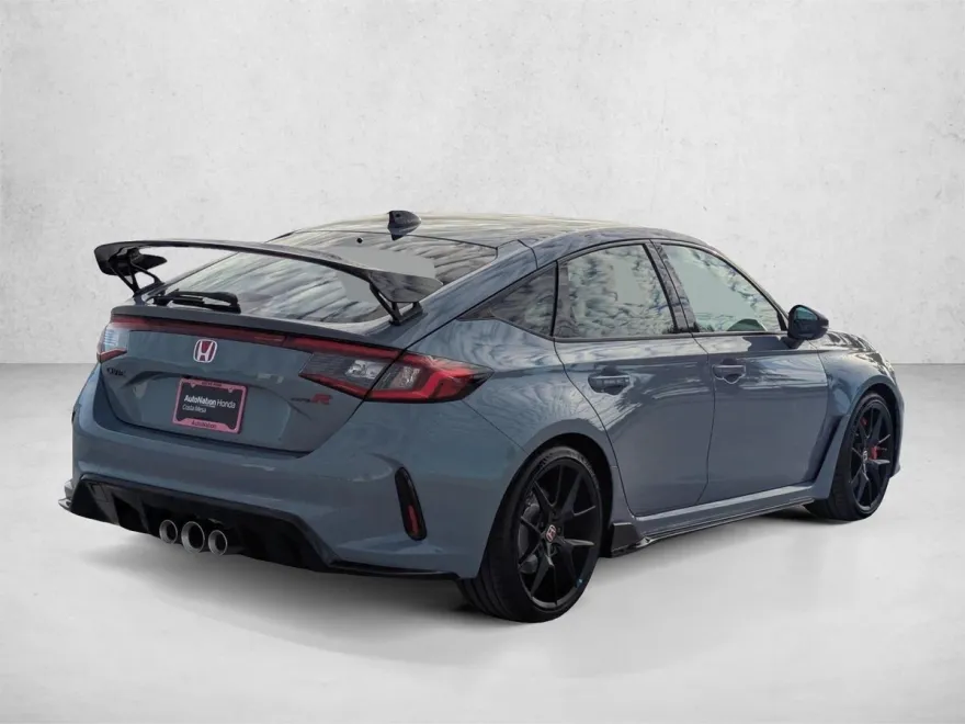 2025 Honda Civic Type R photo 1