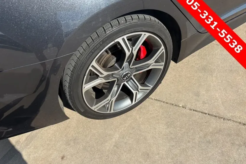 2021 Kia Stinger GT2 photo 1