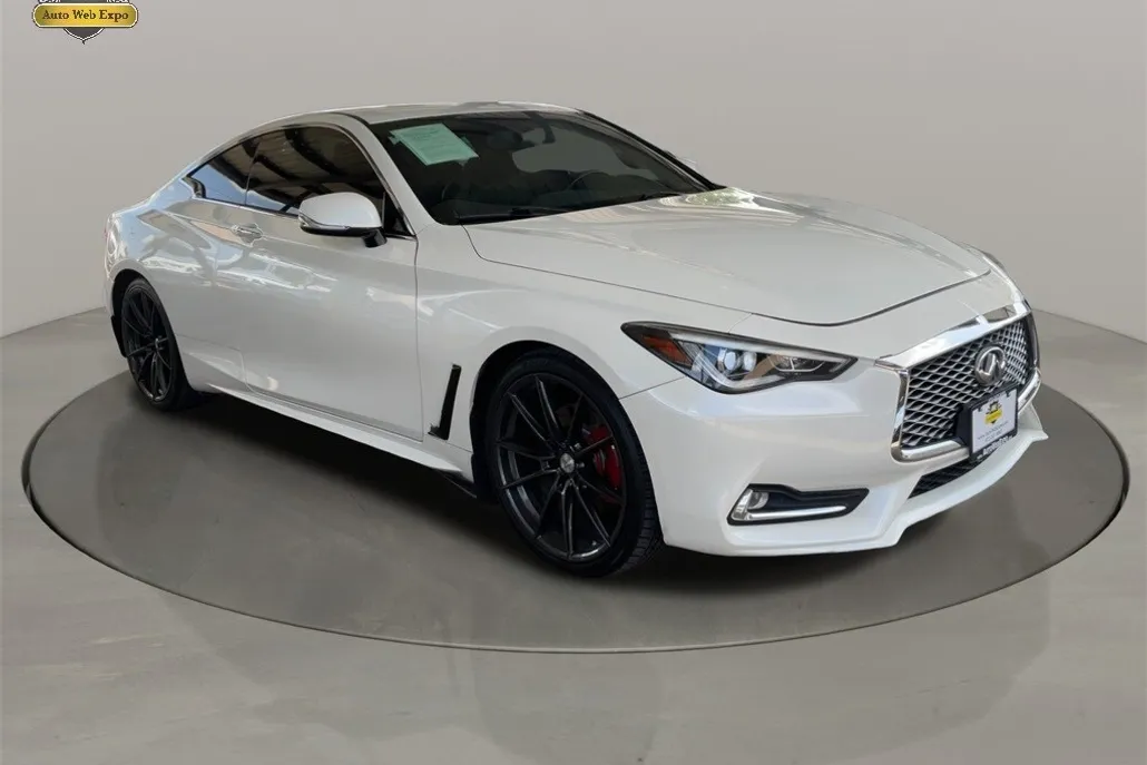 2017 Infiniti Q60 3.0t Premium photo 1