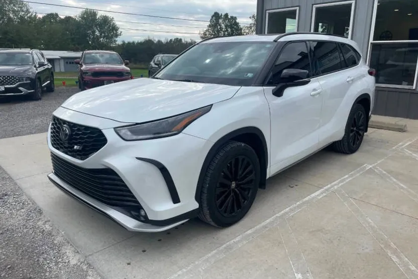 2023 Toyota Highlander XSE photo 1