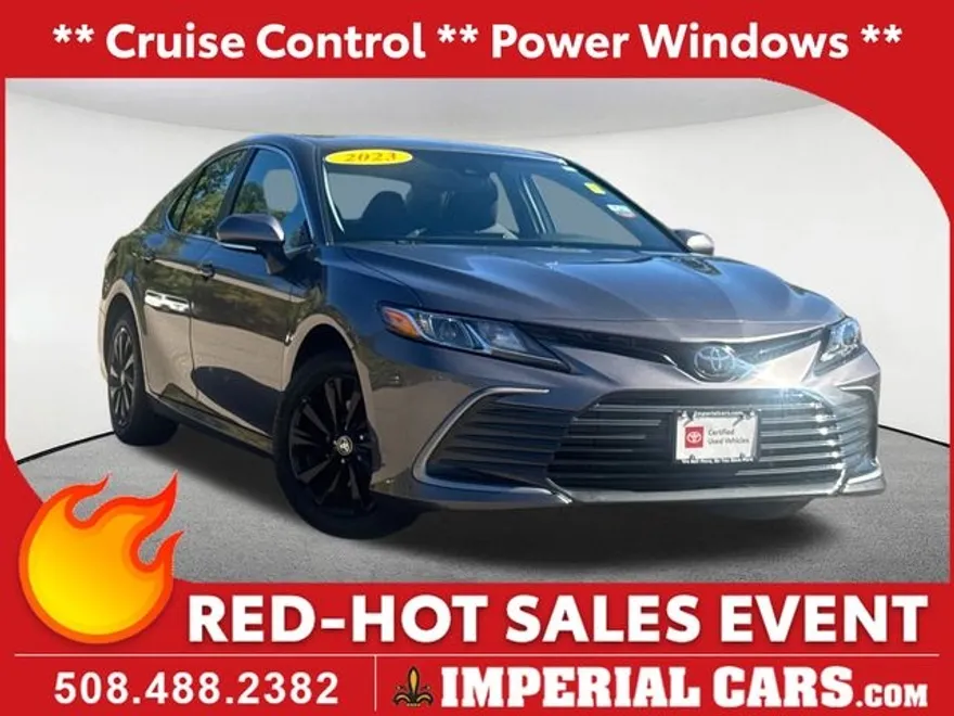 2023 Toyota Camry LE photo 1