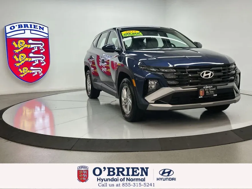 2025 Hyundai Tucson SE photo 1
