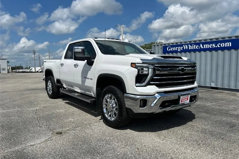 2024 Chevrolet Silverado 2500HD LTZ photo 1