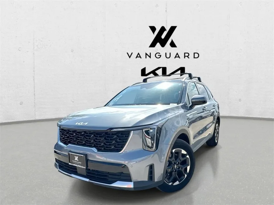 2025 Kia Sorento S photo 1