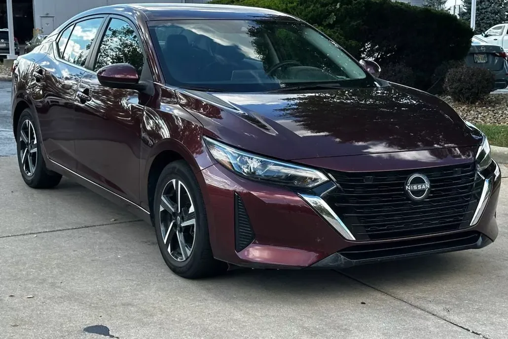 2024 Nissan Sentra SV photo 1