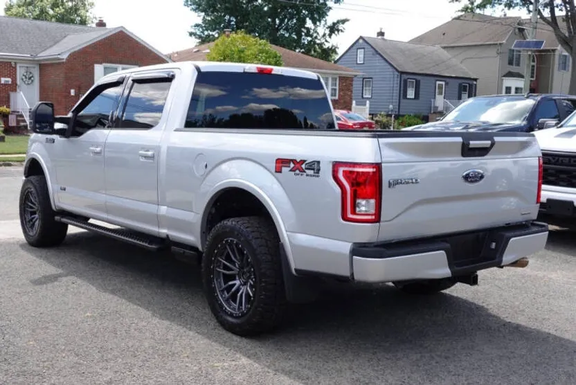 2015 Ford F-150 XLT photo 1