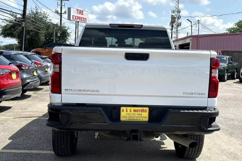 2024 Chevrolet Silverado 2500HD Custom photo 1