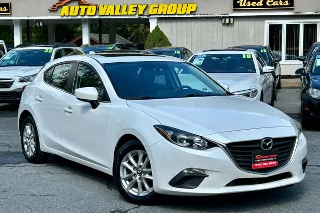 2014 Mazda Mazda3 Grand Touring Hatchback photo 1