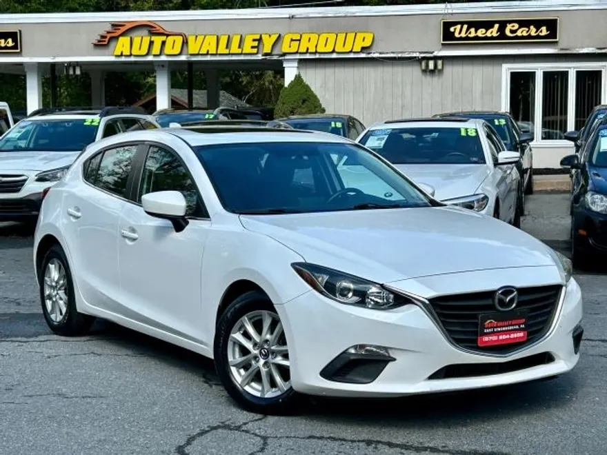 2014 Mazda Mazda3 Grand Touring Hatchback photo 1