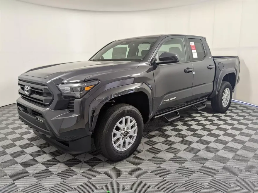 2025 Toyota Tacoma SR5 Double Cab photo 1