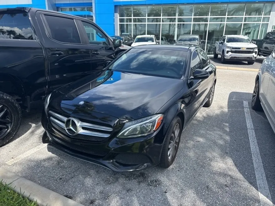 2017 Mercedes Benz C 300 4MATIC photo 1