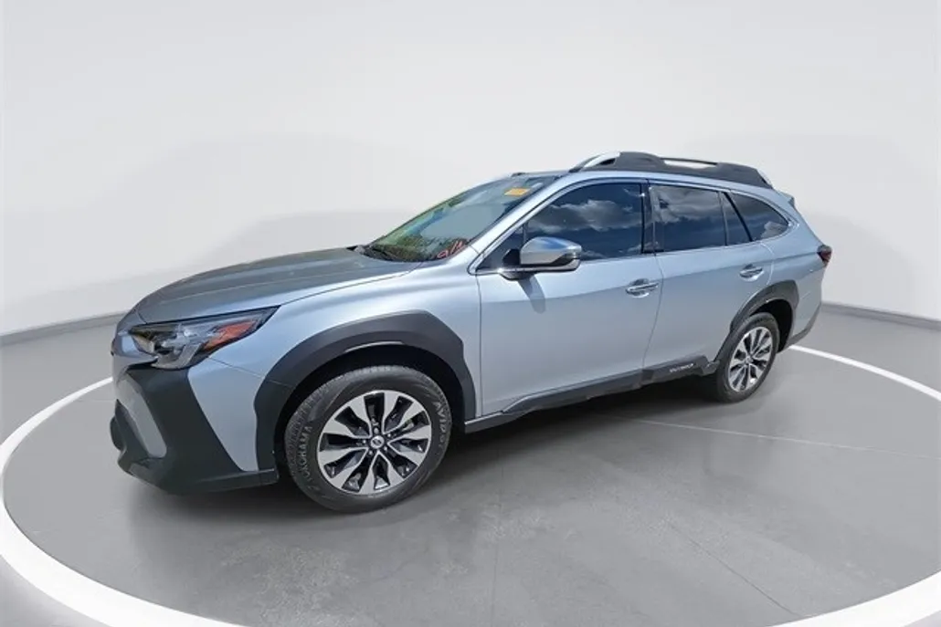 2024 Subaru Outback Touring XT photo 1