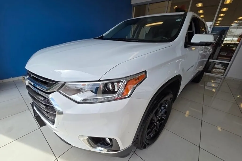 2020 Chevrolet Traverse photo 1
