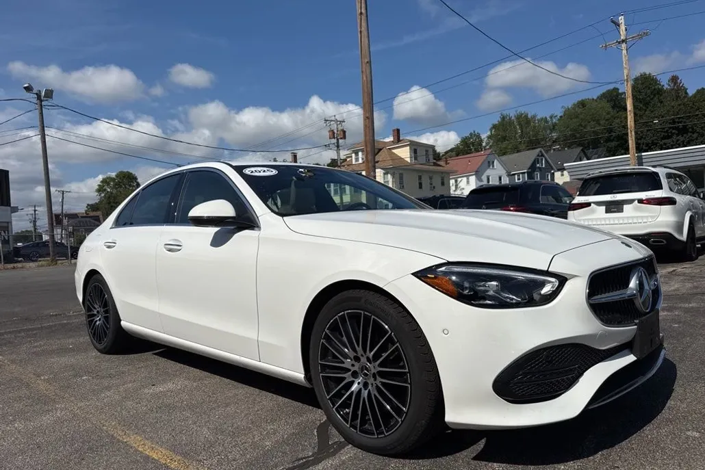 2025 Mercedes Benz C 300 4MATIC Sedan photo 1