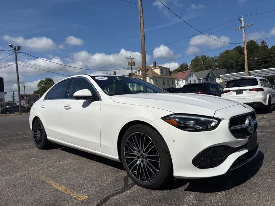 2025 Mercedes Benz C 300 4MATIC Sedan photo 1