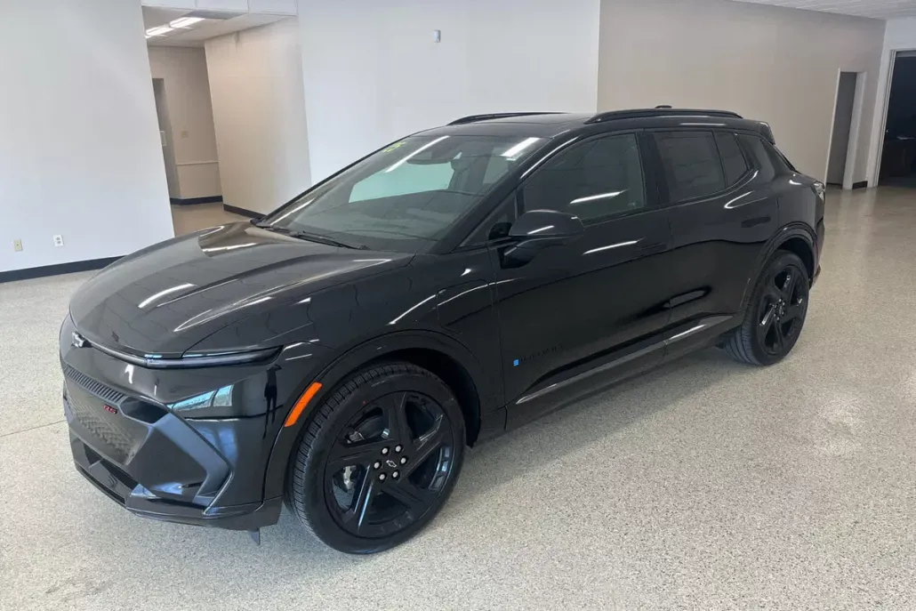 2025 Chevrolet Equinox EV 3RS photo 1
