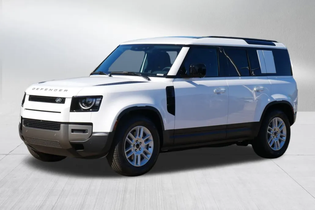 2026 Land Rover Defender 110 S photo 1