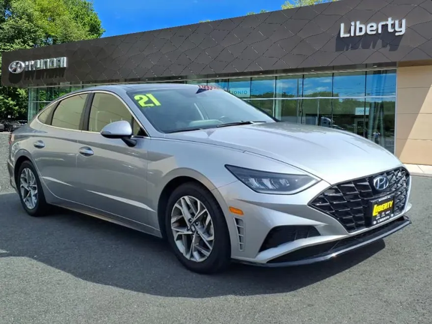 2021 Hyundai Sonata SEL Convenience photo 1