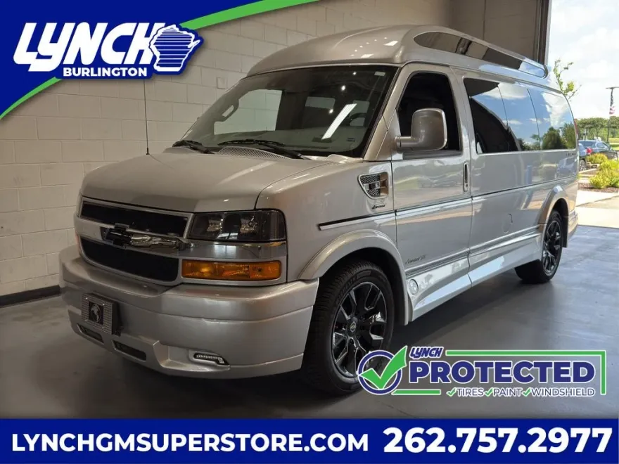 2025 Chevrolet Express Cargo 2500 photo 1