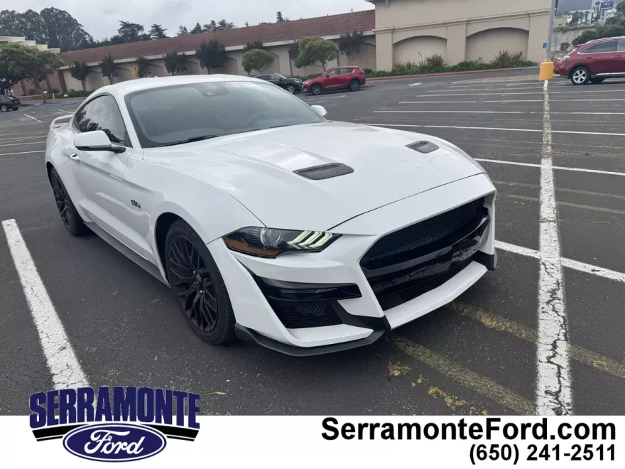 2021 Ford Mustang GT photo 1