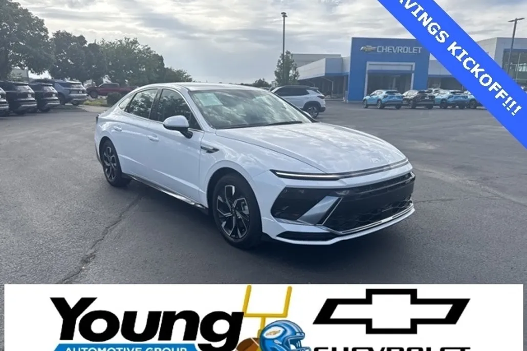 2025 Hyundai Sonata SEL photo 1