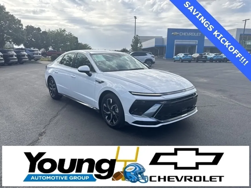 2025 Hyundai Sonata SEL photo 1
