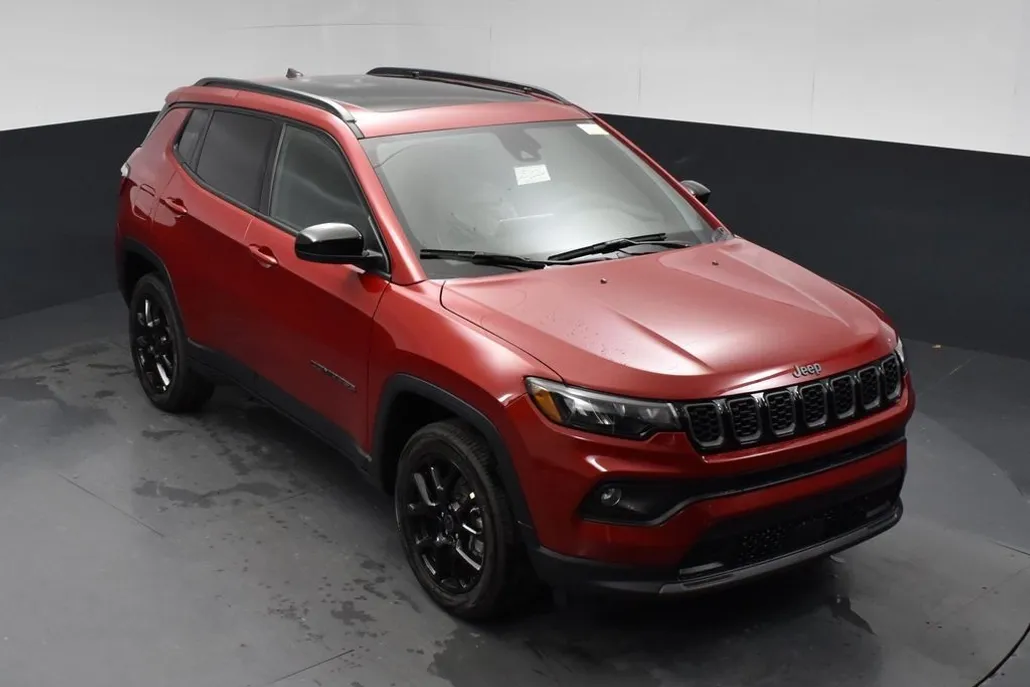 2025 Jeep Compass Latitude photo 1