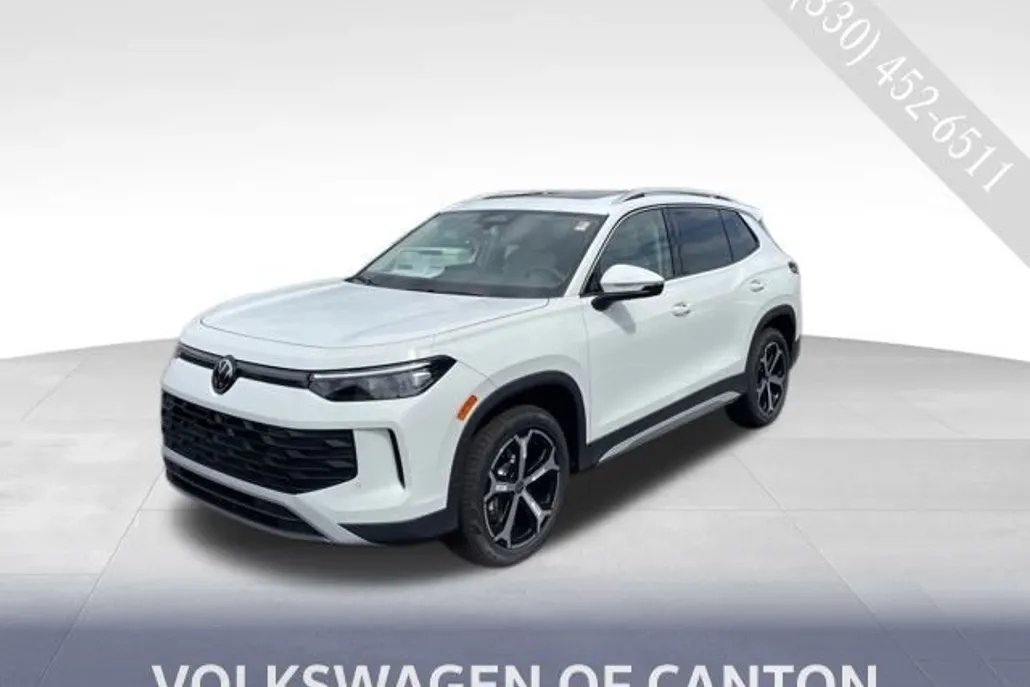 2025 Volkswagen Tiguan SE photo 1