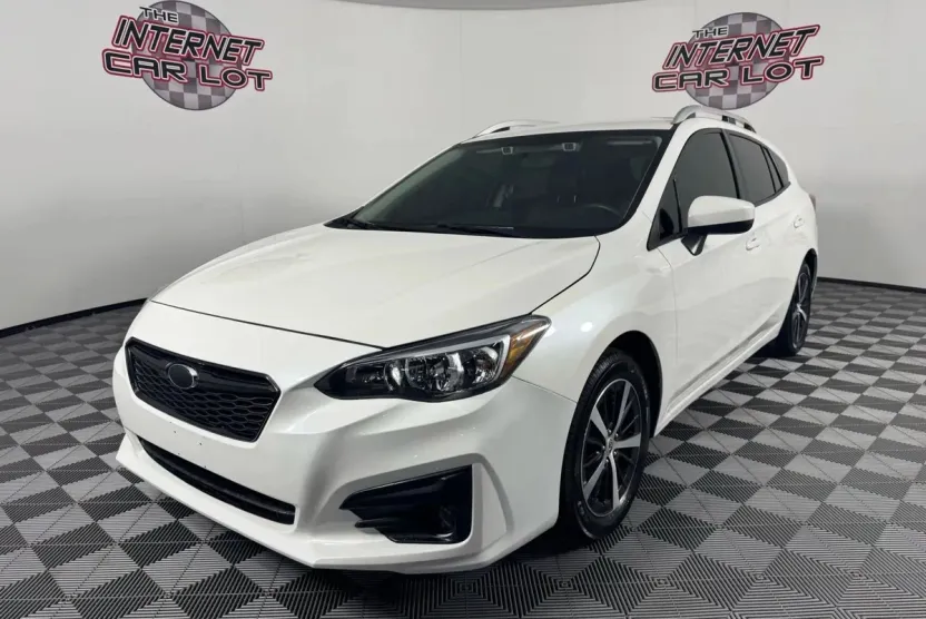 2019 Subaru Impreza 2.0i Premium photo 1