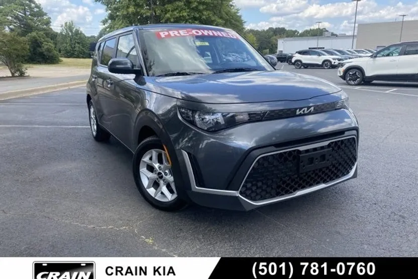 2023 Kia Soul LX photo 1