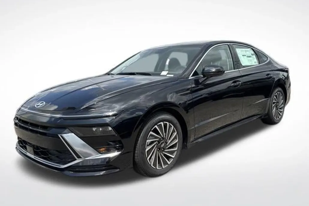 2025 Hyundai Sonata Hybrid SEL photo 1