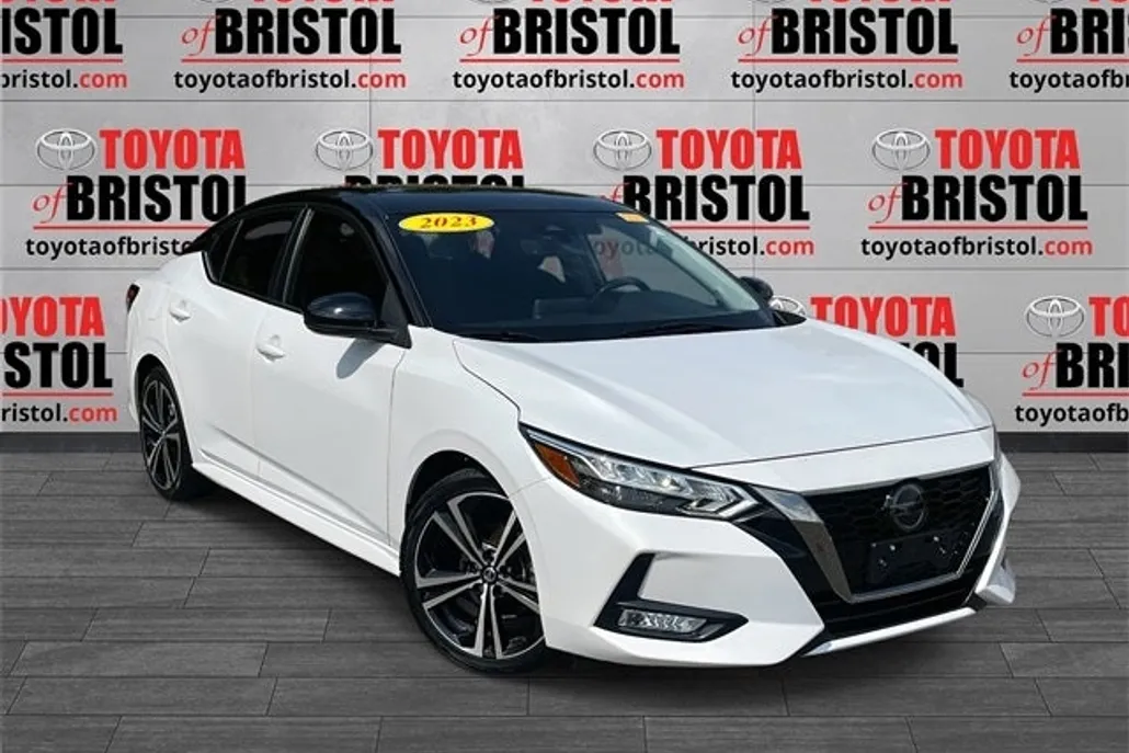2023 Nissan Sentra SR photo 1