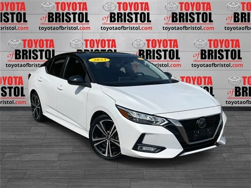 2023 Nissan Sentra SR photo 1