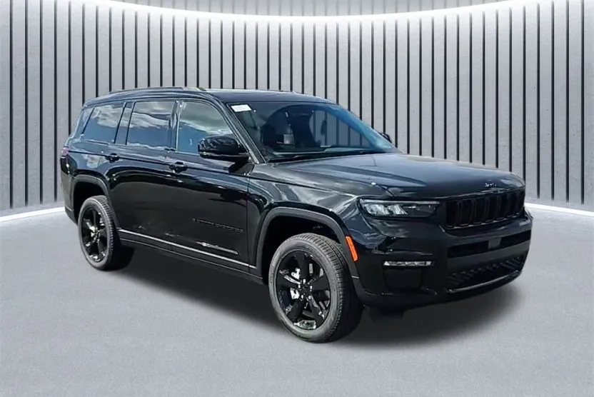 2025 Jeep Grand Cherokee Limited photo 1
