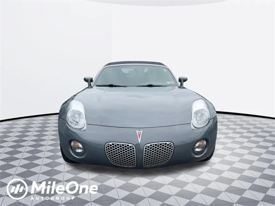2008 Pontiac Solstice Base Convertible photo 1
