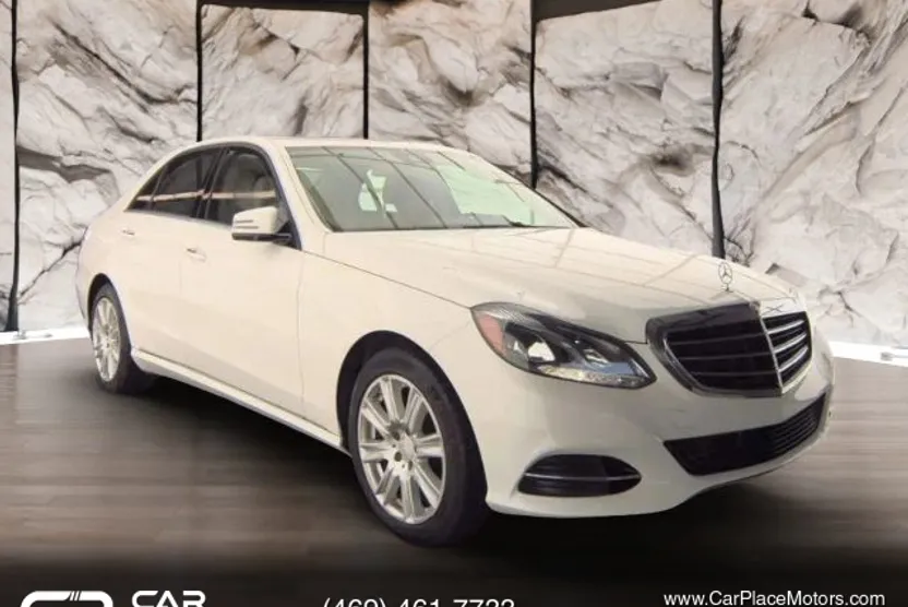 2014 Mercedes Benz E 350 Sedan photo 1
