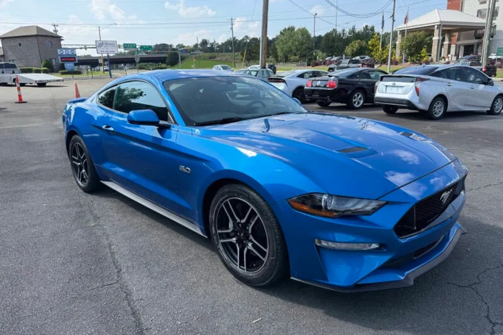 2019 Ford Mustang GT photo 1