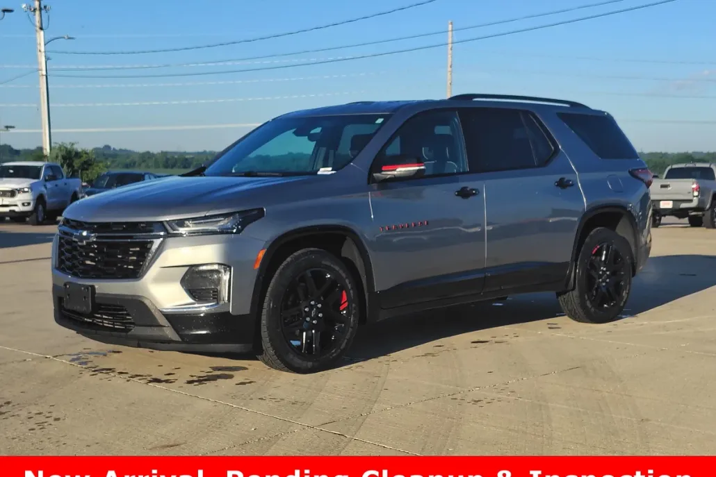 2023 Chevrolet Traverse Premier photo 1