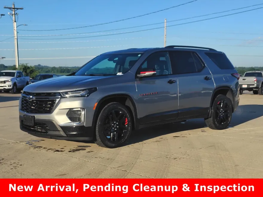 2023 Chevrolet Traverse Premier photo 1