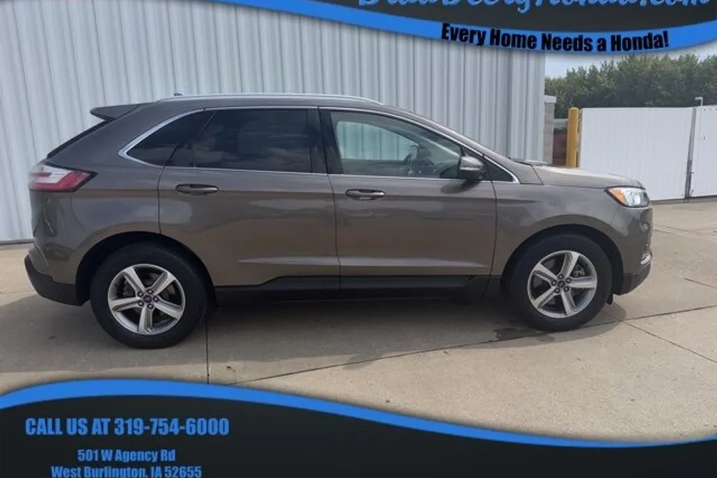 2019 Ford Edge SEL photo 1