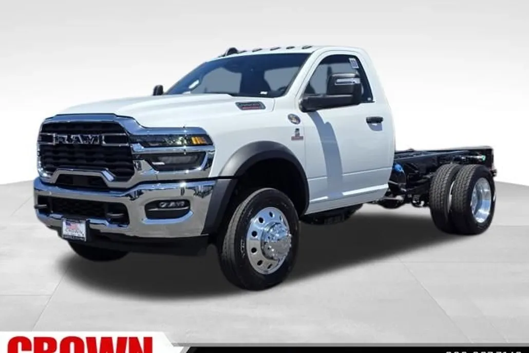 2025 Ram 5500 Tradesman photo 1