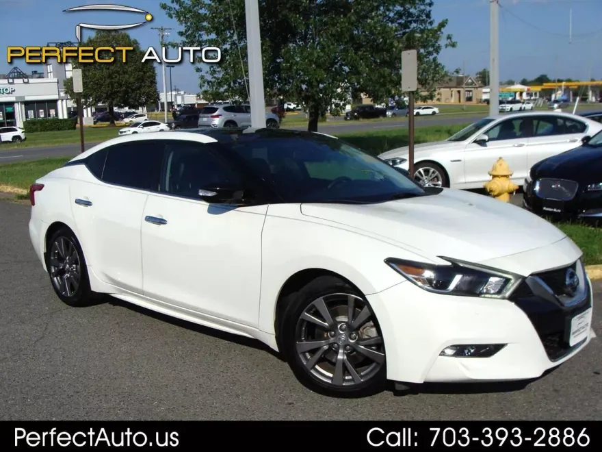 2017 Nissan Maxima SL photo 1