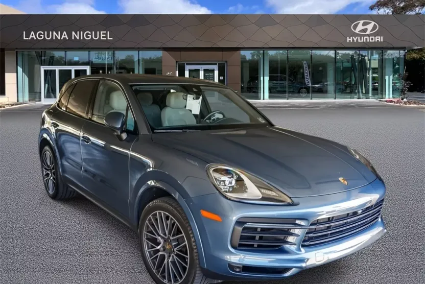 2019 Porsche Cayenne Base photo 1