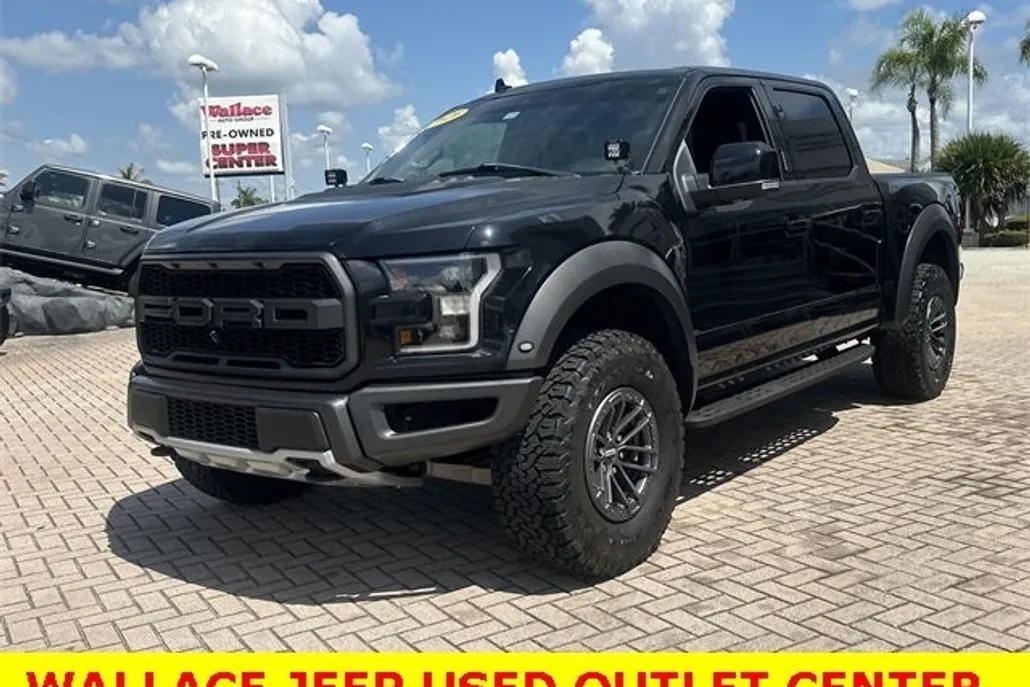 2020 Ford F-150 Raptor photo 1