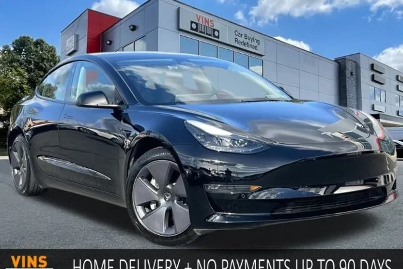2022 Tesla Model 3 Long Range photo 1