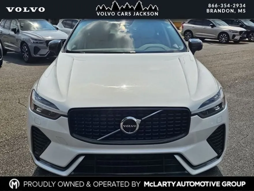 2024 Volvo XC60 B5 Plus photo 1