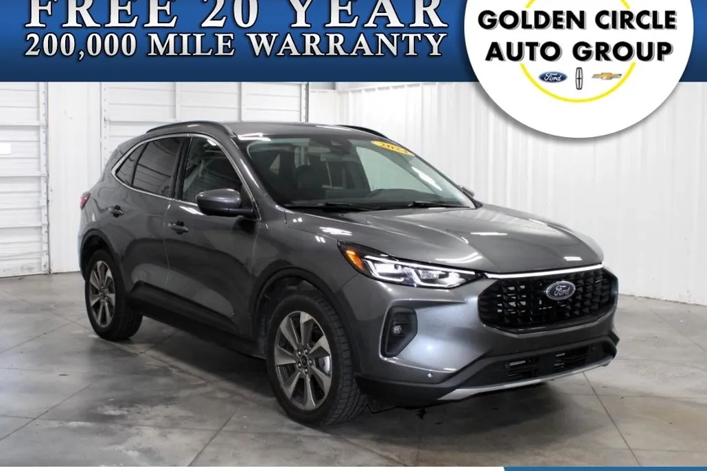 2024 Ford Escape Platinum photo 1