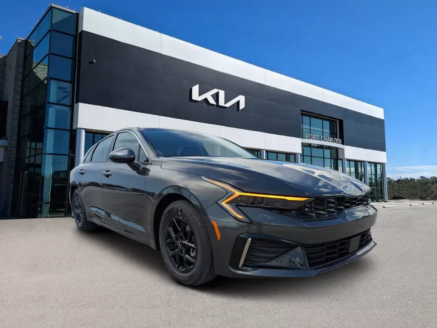 2026 Kia K5 LXS photo 1